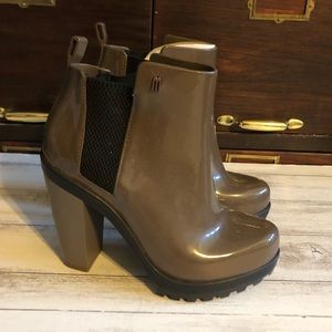 MELISSA Brown Rain-boot Soldier Ankle Boot size 6